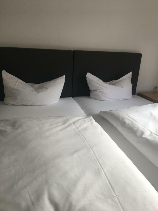 Eppstein Hotel Zum Taunus מראה חיצוני תמונה